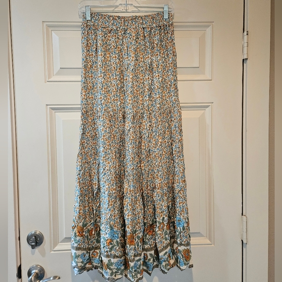 Haute Ellie Boho Floral Maxi Skirt Tiered Pleats Floral Print Round Hem Blue Med - Picture 14 of 16